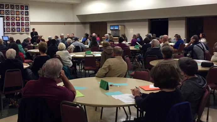 Community members brainstorm ways to address drug abuse in Lexington